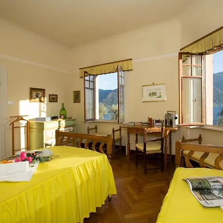 Sleeps 10